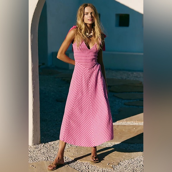 Free People Dresses & Skirts - Free People Pink Striped Midi Dress